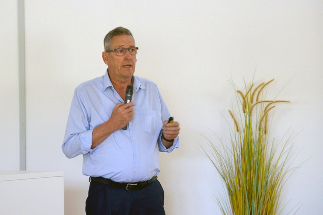 Harald Eppinger, Managing Director of Koh Young Europe, during his presentation "The golden triangle of electronics manufacturing. Collaboration. Innovation and customer benefit"