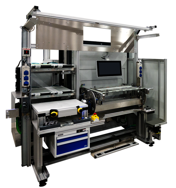 Fully automatic workstation for handling and processing heavy-duty goods carriers; assembly system integrated in goods carrier circulation system with connected buffer storage and sensor-controlled working height adjustment