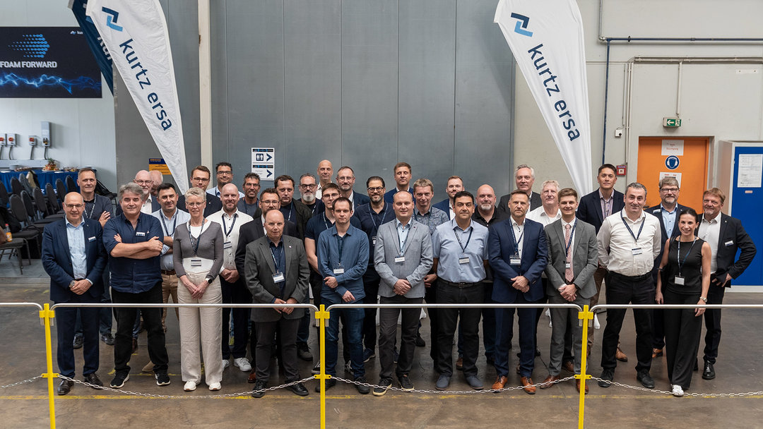 Group photo on day #01 next to the future showroom of Kurtz Protective Solutions