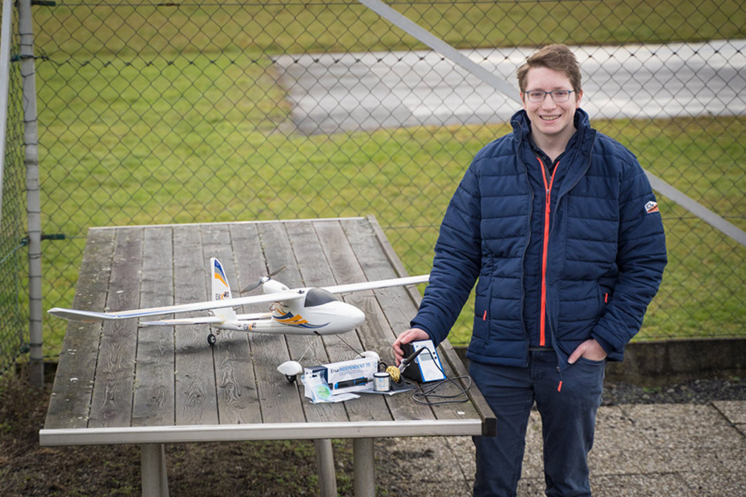 Ersa supports the youth group of the MSV-Deggendorf RC-Modellsportverein e.V. with soldering equipment