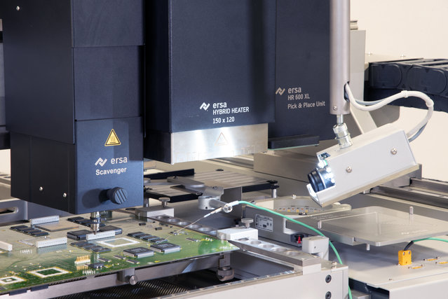 Ersa Rework System HR 600 XL: automatic repair of complex assemblies up to 625 x 625 mm with Auto Scavenger module SC 600 Ersa Rework System HR 600 XL: automatic repair of complex assemblies up to 625 x 625 mm with Auto Scavenger module SC 600