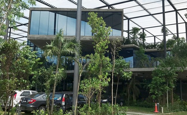 Paramit: Fantastic company in the forest relies on Ersa soldering systems