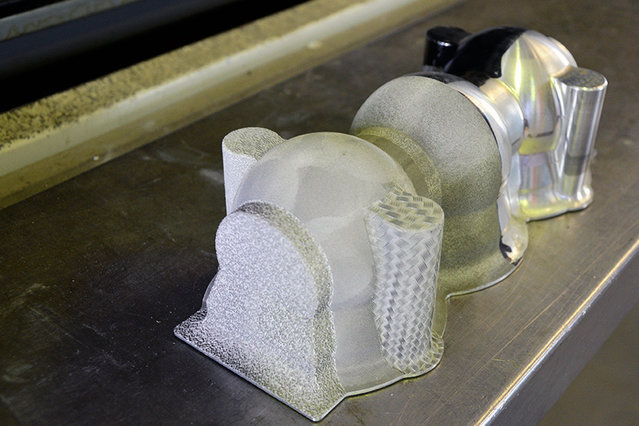 Exemplary handling of which surfaces T. Michel generates from a tool 