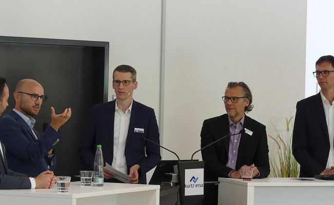 Panel discussion at the Technology Forum on the topic of "Sustainable Electronics Manufacturing"