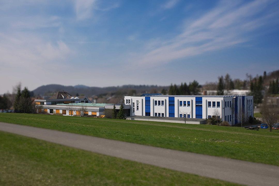 Headquarters of the owner-managed family company Schiller Automation is Sonnenbühl in the North of the industrial region Neckar-Alb