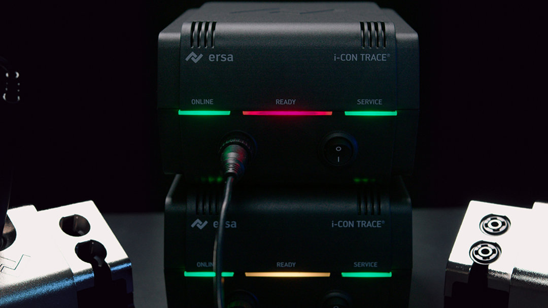 The green LED interface gives the green light ...
