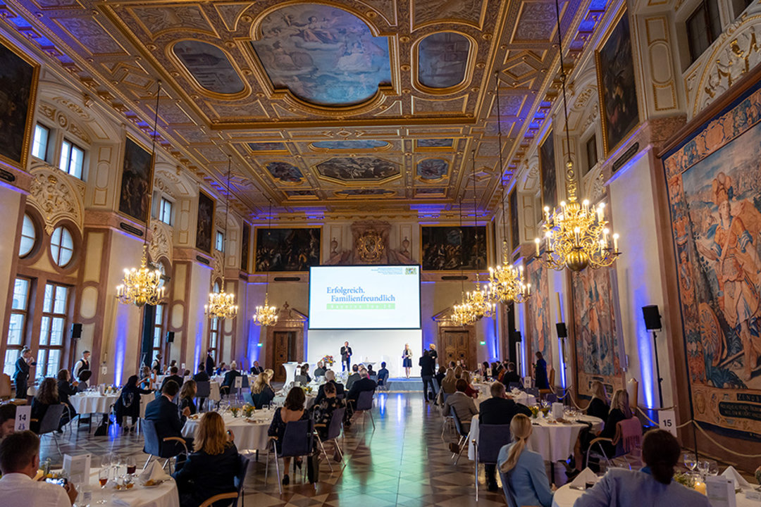 Presentation of the "Successful.Family-Friendly" Award at the Munich Residence