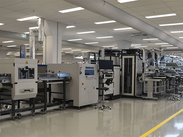 ...the Ersa POWERFLOW PRO wave soldering system, expanded with automated placement stations Ersa POWERFLOW PRO wave soldering system extended with automated placement stations