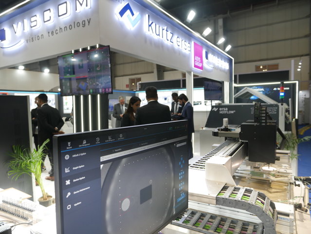 A focused work atmosphere among the entire trade show team