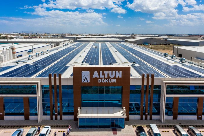 Exterior view of the Altun Döküm factory in Konya with 20,000 m² of production and office area.