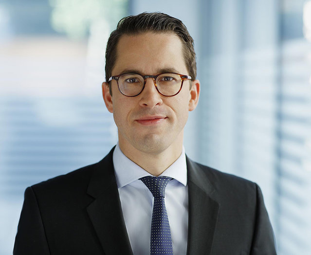 Dr. Daniel Kronenwett, Dipl.-Kfm., MBA, received his doctorate from the Karlsruhe Institute of Technology (KIT) Dr. Daniel Kronenwett, Dipl.-Kfm., MBA, received his doctorate from the Karlsruhe Institute of Technology (KIT)