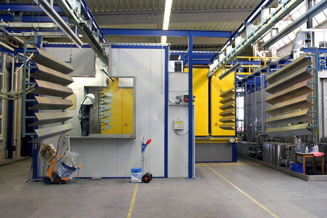 Archive image of the powder coating plant in the days of Metallbearbeitung Wertheim GmbH Archive image of the powder coating plant in the days of Metallbearbeitung Wertheim GmbH