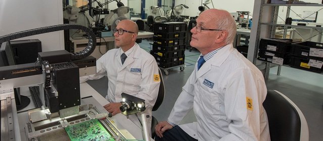 Automated reworking with Ersa HR 600/2