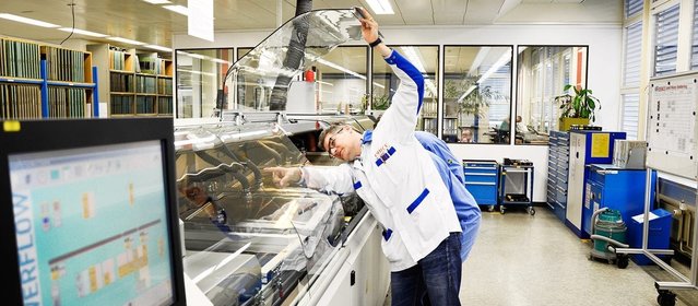 Close to the customer, close to the subject - including the inner workings of a POWERFLOW wave soldering system: Roger Frei, Manager Product Engineering & Technology at Enics Switzerland Close to the customer, close to the subject - including the inner workings of a POWERFLOW wave soldering system: Roger Frei, Manager Product Engineering & Technology at Enics Switzerland