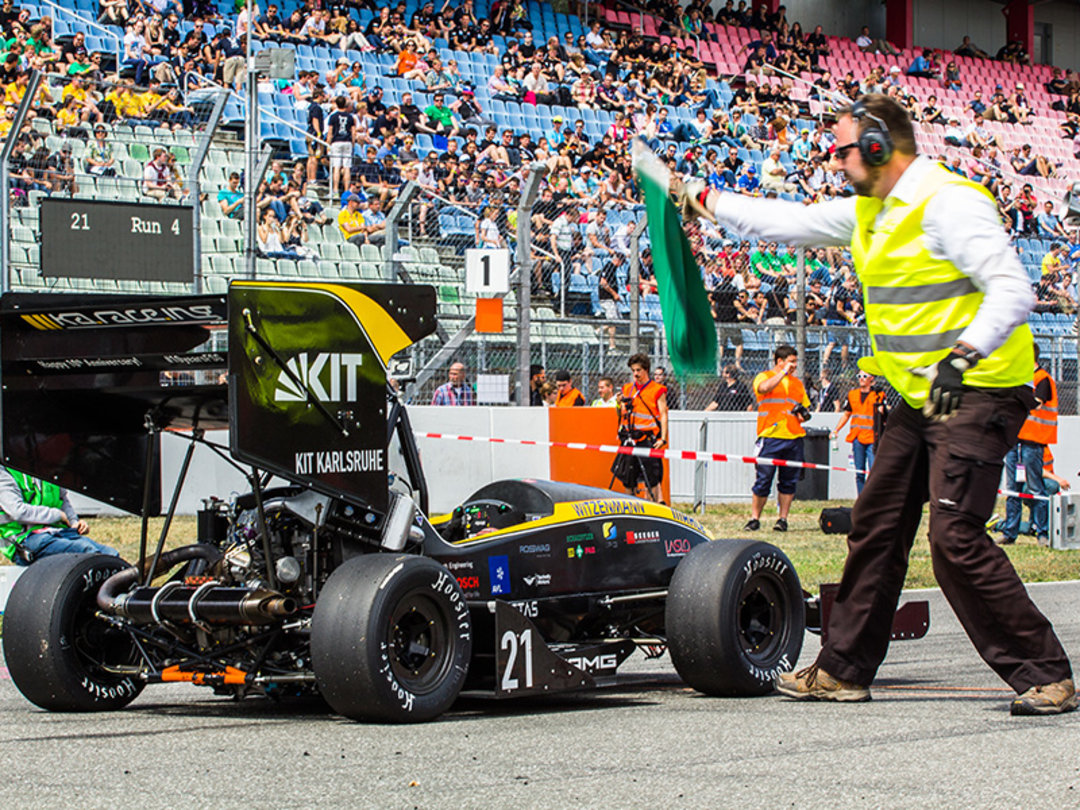 Ready for racing: the KIT racer at the acceleration competition