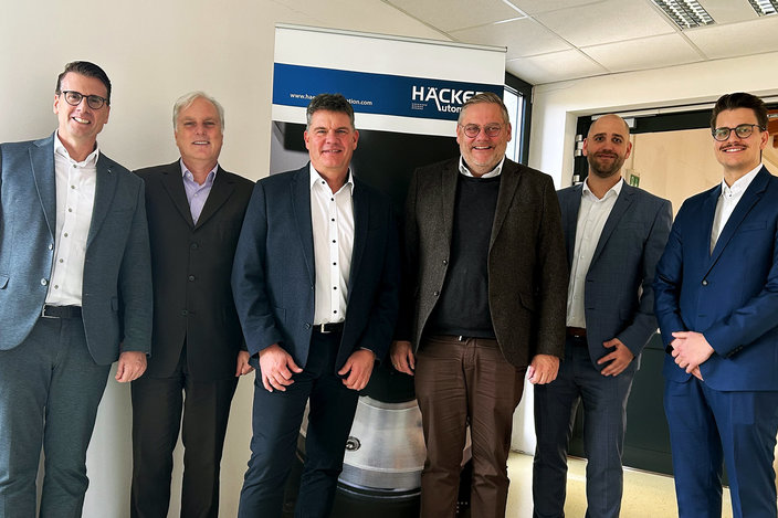 Group photo in Thuringia after successful takeover (from left): Massimo de Vivo - Head of Human Resources at Kurtz Ersa, Hubert Baren - Managing Director of Kurtz Ersa Automation, Gerrit Häcker - Managing Director with shareholding in Kurtz Ersa Smart Production GmbH, Thomas Mühleck - CEO of Kurtz Ersa, Christian Diehm - Head of Finance at Kurtz Ersa, and Vincent Kurtz - Manager of Global Operations & Transformation at Kurtz Ersa