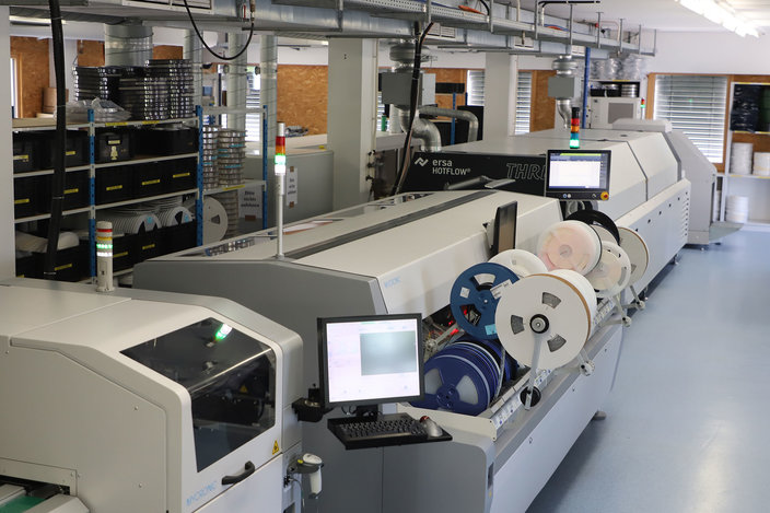 The HOTFLOW THREE in the electronics production of the Technical Alternative