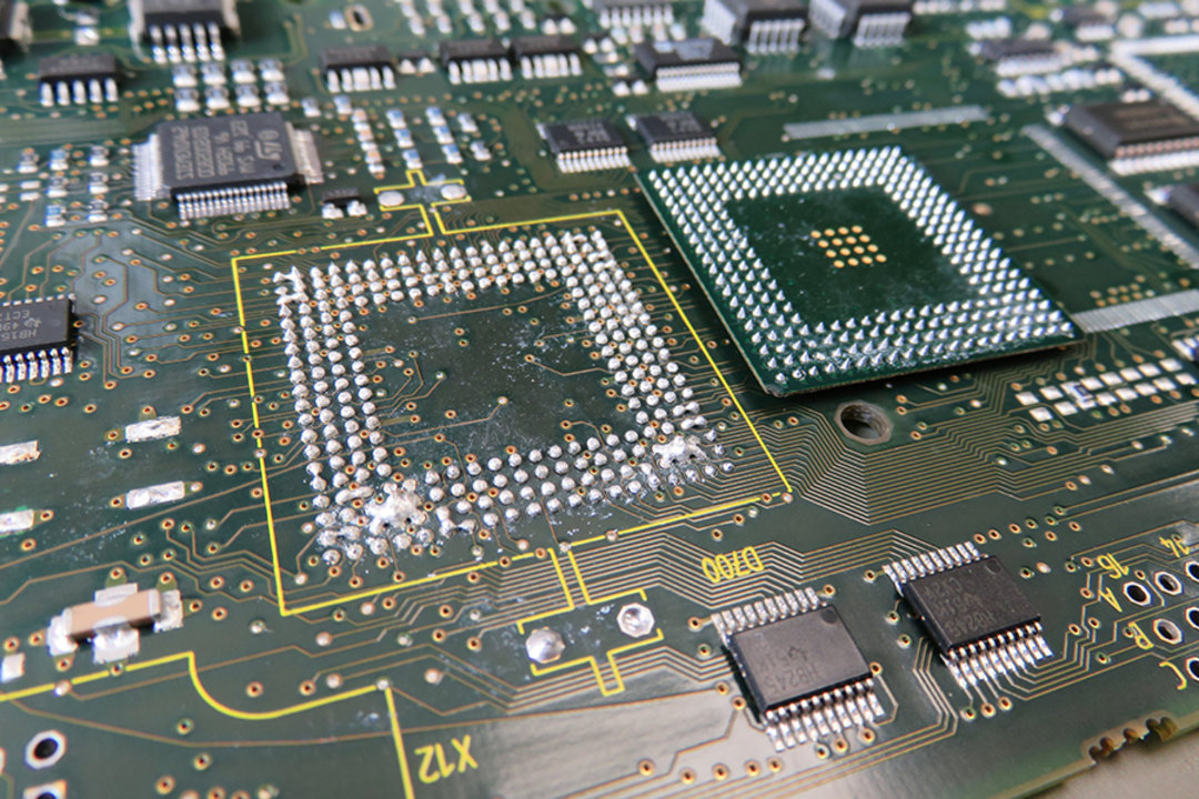 De-soldered BGA De-soldered BGA