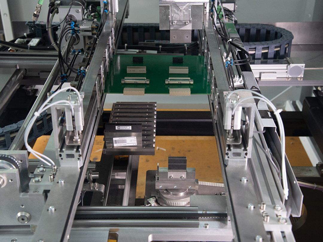 Ersa VERSAFIT 500: Lower press unit with tool changer 