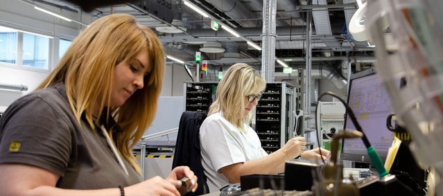 Employees in electronics production at KEBA