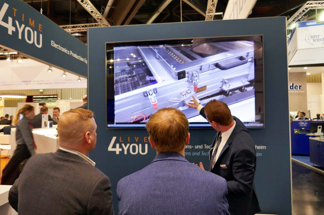 A good environment in which to talk – the Ersa stand at the SMT 2017 with the motto TIME4YOU