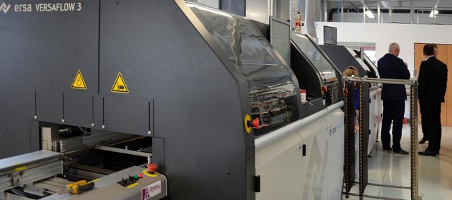Double VERSAFLOW 3/45 in the Telux electronics production