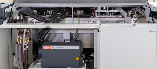 The complete vacuum unit is equipped with quick-release fasteners and mounted on a movable module that can be easily and quickly removed from the system The complete vacuum unit is equipped with quick-release fasteners and mounted on a movable module that can be easily and quickly removed from the system